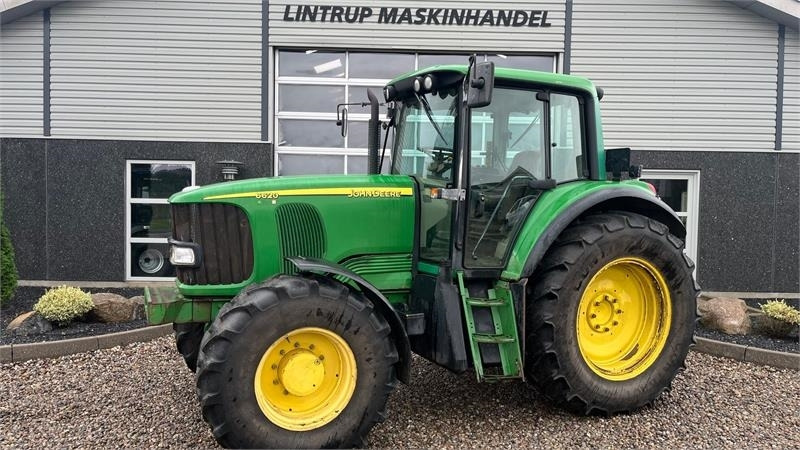 John Deere 6620 TLS PowerQuad - Tracteur agricole: photos 1 John Deere 6620 TLS PowerQuad - Tracteur agricole: photos 1