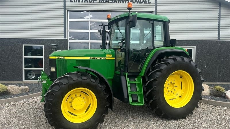 John Deere 6910 TLS, AutoQurd, Hjørnestops computer og frontl - Tracteur agricole: photos 1 John Deere 6910 TLS, AutoQurd, Hjørnestops computer og frontl - Tracteur agricole: photos 1