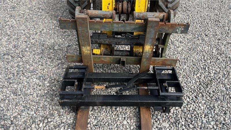 Kramer 750T Allrad med pallegafler og adabter. Med telesk - Chargeuse sur pneus: photos 4 Kramer 750T Allrad med pallegafler og adabter. Med telesk - Chargeuse sur pneus: photos 4