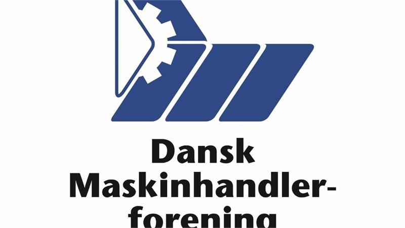 Tracteur agricole Massey Ferguson 8120 DYNA 4 Med frontlift: photos 21 Tracteur agricole Massey Ferguson 8120 DYNA 4 Med frontlift: photos 21