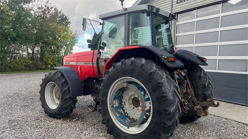 Massey Ferguson 8140 Dyna Shift  - Tracteur agricole: photos 3 Massey Ferguson 8140 Dyna Shift  - Tracteur agricole: photos 3