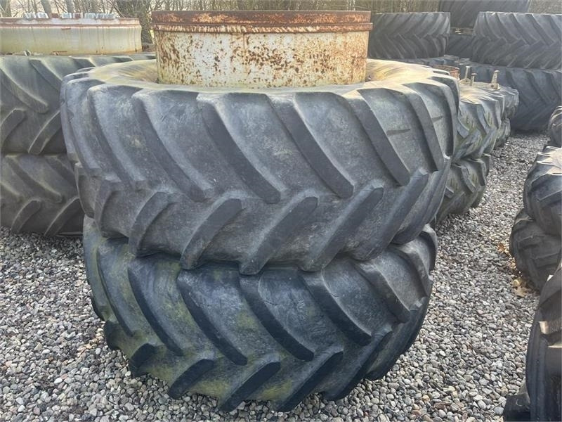 Michelin 650/65R38 Hvide med ring - Pneu pour Machine agricole: photos 1 Michelin 650/65R38 Hvide med ring - Pneu pour Machine agricole: photos 1