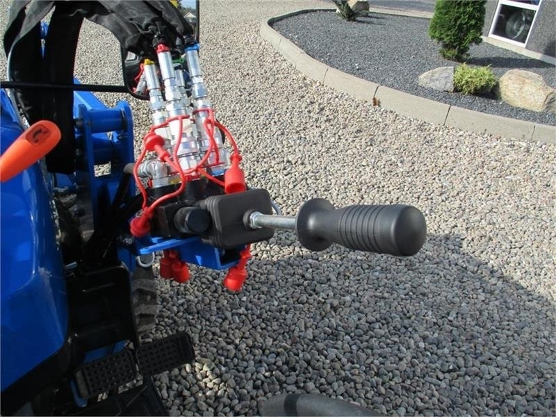 Tracteur communal Solis 26 6+2 gearmaskine med Servostyrring og fuldhydrau: photos 16 Tracteur communal Solis 26 6+2 gearmaskine med Servostyrring og fuldhydrau: photos 16