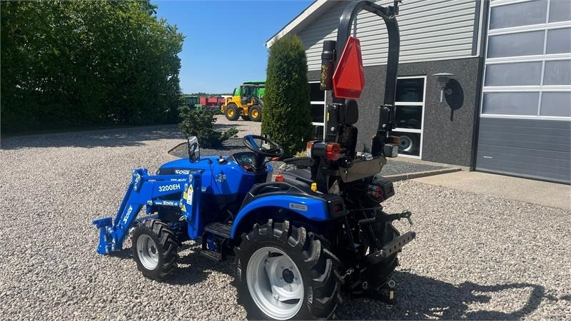 Solis H26 HST Med Frontlæsser - Tracteur communal: photos 3 Solis H26 HST Med Frontlæsser - Tracteur communal: photos 3