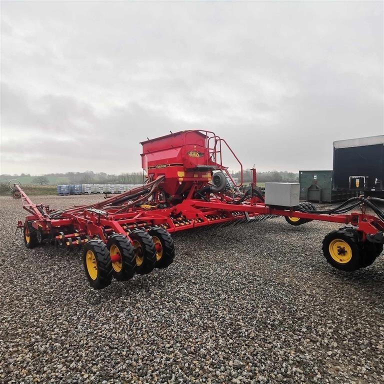 Vaderstad Rapid A800 S med fylde snegl, stor såsæt til små p - Semoir: photos 4 Vaderstad Rapid A800 S med fylde snegl, stor såsæt til små p - Semoir: photos 4