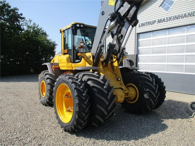 Volvo Tvillingehjul som passer til AGRI 750/65R26 - Chargeuse sur pneus: photos 5 Volvo Tvillingehjul som passer til AGRI 750/65R26 - Chargeuse sur pneus: photos 5
