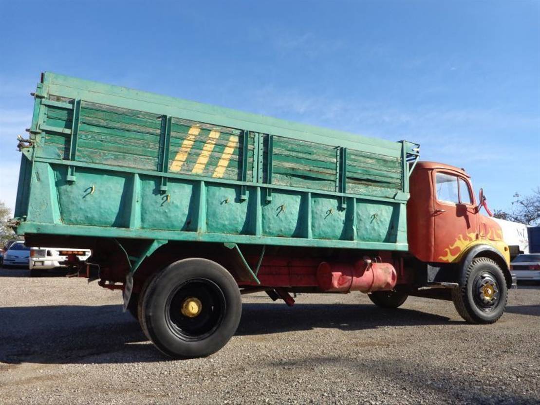 Mercedes-Benz MB1113 MERCEDES BENZ 1113 KIPPER (4X2) - Camion benne: photos 4 Mercedes-Benz MB1113 MERCEDES BENZ 1113 KIPPER (4X2) - Camion benne: photos 4