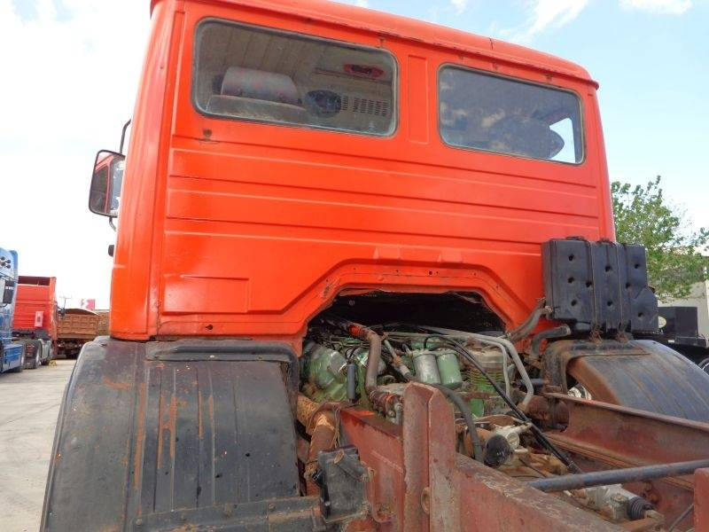 Camion benne Mercedes-Benz NG 2632 V10 Mercedes Benz 2632K6X4: photos 8 Camion benne Mercedes-Benz NG 2632 V10 Mercedes Benz 2632K6X4: photos 8
