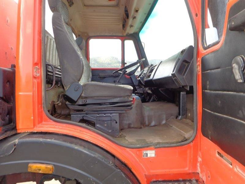 Camion benne Mercedes-Benz NG 2632 V10 Mercedes Benz 2632K6X4: photos 9 Camion benne Mercedes-Benz NG 2632 V10 Mercedes Benz 2632K6X4: photos 9