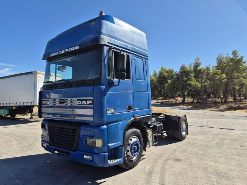 DAF XF 480 DAF XF.480 4X2 Super Space Intarder - Tracteur routier: photos 3 DAF XF 480 DAF XF.480 4X2 Super Space Intarder - Tracteur routier: photos 3