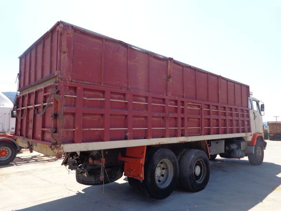 Volvo F 89 VOLVO F89 (6X2) KIPPER - Camion benne: photos 5 Volvo F 89 VOLVO F89 (6X2) KIPPER - Camion benne: photos 5