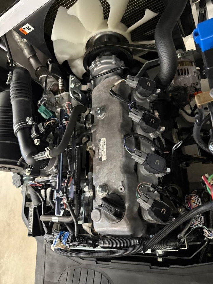 UniCarriers 11016 - FGE20T5S - Chariot élévateur: photos 4 UniCarriers 11016 - FGE20T5S - Chariot élévateur: photos 4