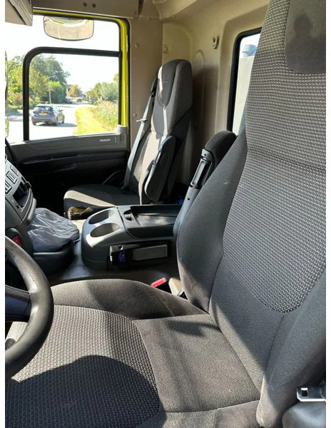 Crédit-bail de DAF CF 290 FAN !!HMF 32TM RADIO REMOTE!! FRONT STAMP!! 209tkm!!EURO6!! DAF CF 290 FAN !!HMF 32TM RADIO REMOTE!! FRONT STAMP!! 209tkm!!EURO6!!: photos 15 Crédit-bail de DAF CF 290 FAN !!HMF 32TM RADIO REMOTE!! FRONT STAMP!! 209tkm!!EURO6!! DAF CF 290 FAN !!HMF 32TM RADIO REMOTE!! FRONT STAMP!! 209tkm!!EURO6!!: photos 15