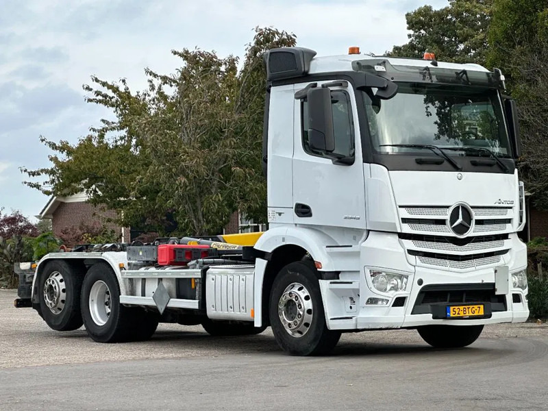 Mercedes-Benz Antos 2545!!EUR6 HAAK/ABROLLKIPPER!!KNICKARM!! - Camion ampliroll: photos 2 Mercedes-Benz Antos 2545!!EUR6 HAAK/ABROLLKIPPER!!KNICKARM!! - Camion ampliroll: photos 2