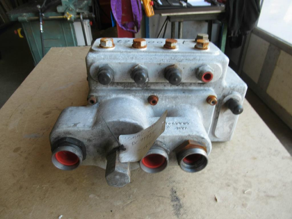 Bomag BC1172RB - - Filtre à huile pour Engins de chantier: photos 2 Bomag BC1172RB - - Filtre à huile pour Engins de chantier: photos 2