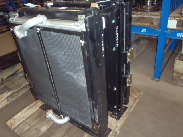 Case KRH1630 - LN00048 - Intercooler pour Machine agricole: photos 1 Case KRH1630 - LN00048 - Intercooler pour Machine agricole: photos 1