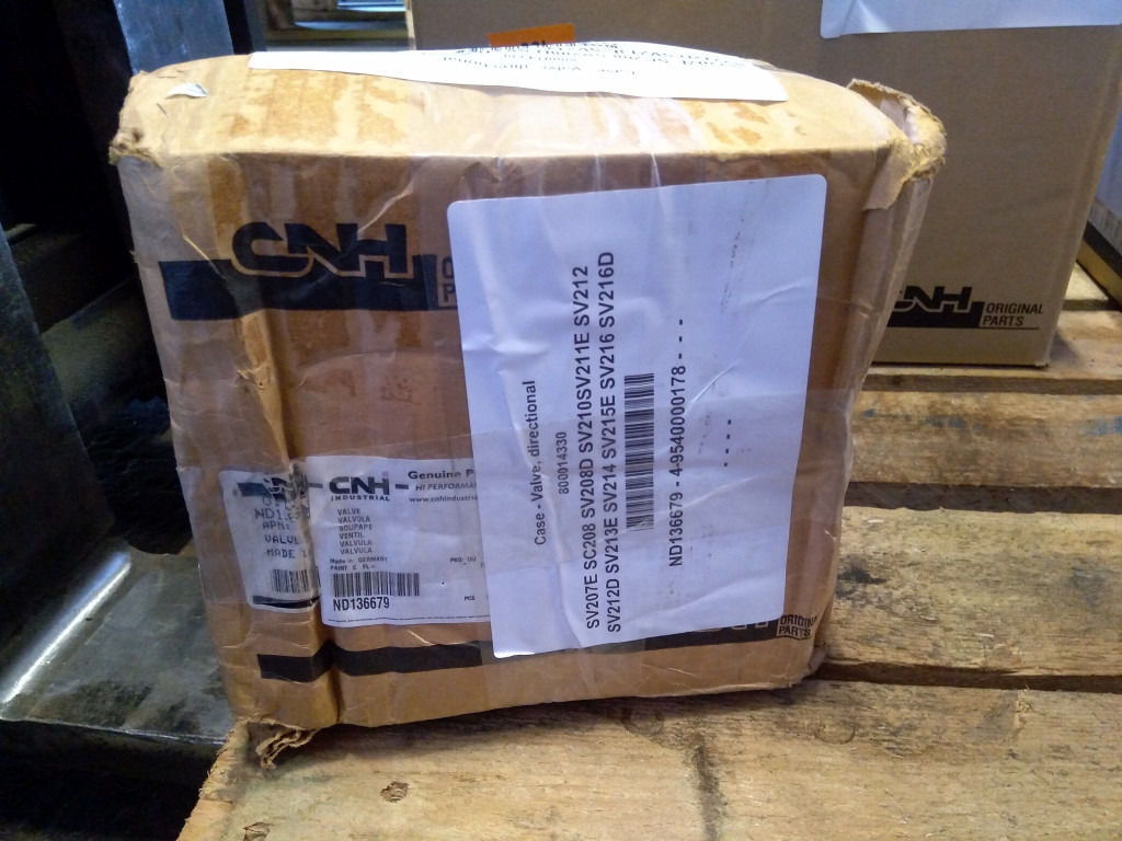 Case ND136679 - 4-9540000178 - Valve hydraulique pour Engins de chantier: photos 5 Case ND136679 - 4-9540000178 - Valve hydraulique pour Engins de chantier: photos 5