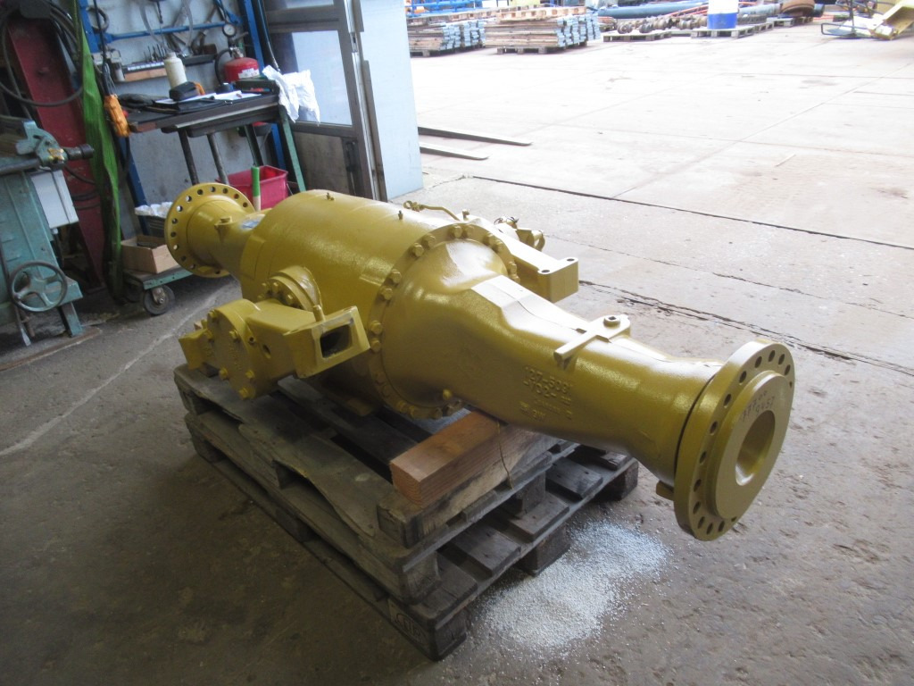 Caterpillar 1267845 - Essieu arrière pour Engins de chantier: photos 2 Caterpillar 1267845 - Essieu arrière pour Engins de chantier: photos 2