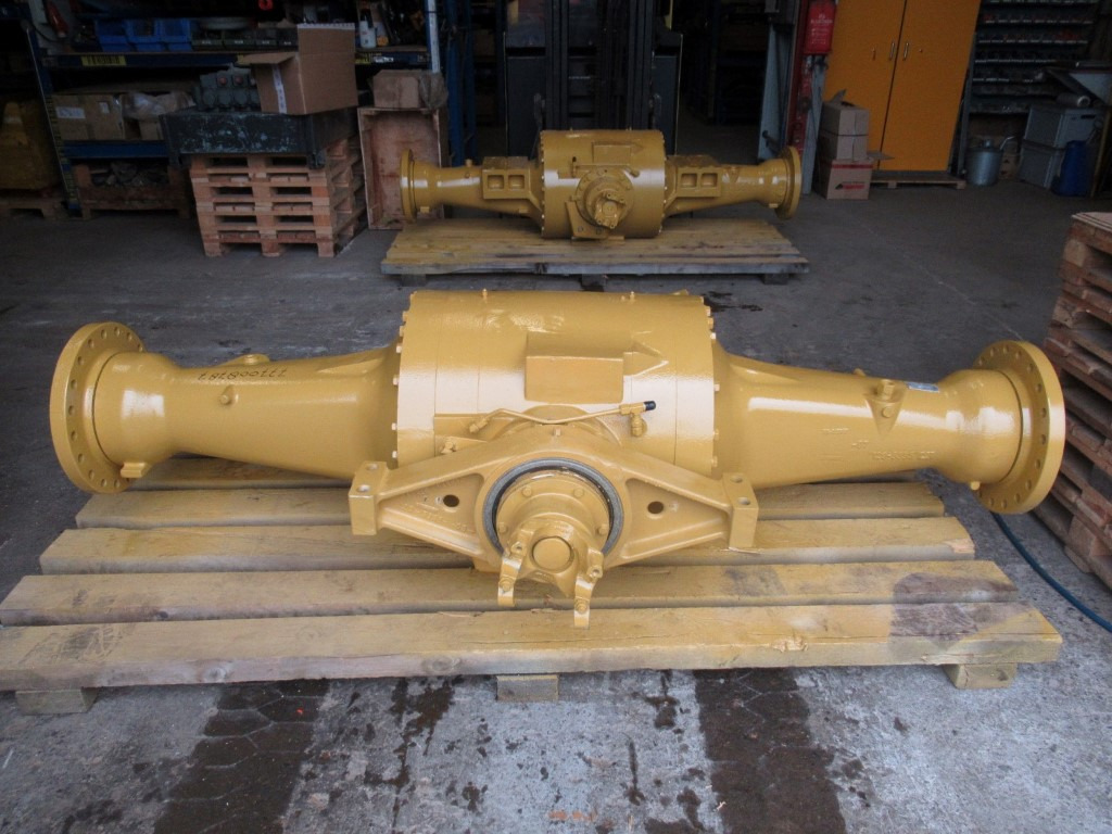 Caterpillar 1294283 - Essieu arrière pour Engins de chantier: photos 1 Caterpillar 1294283 - Essieu arrière pour Engins de chantier: photos 1