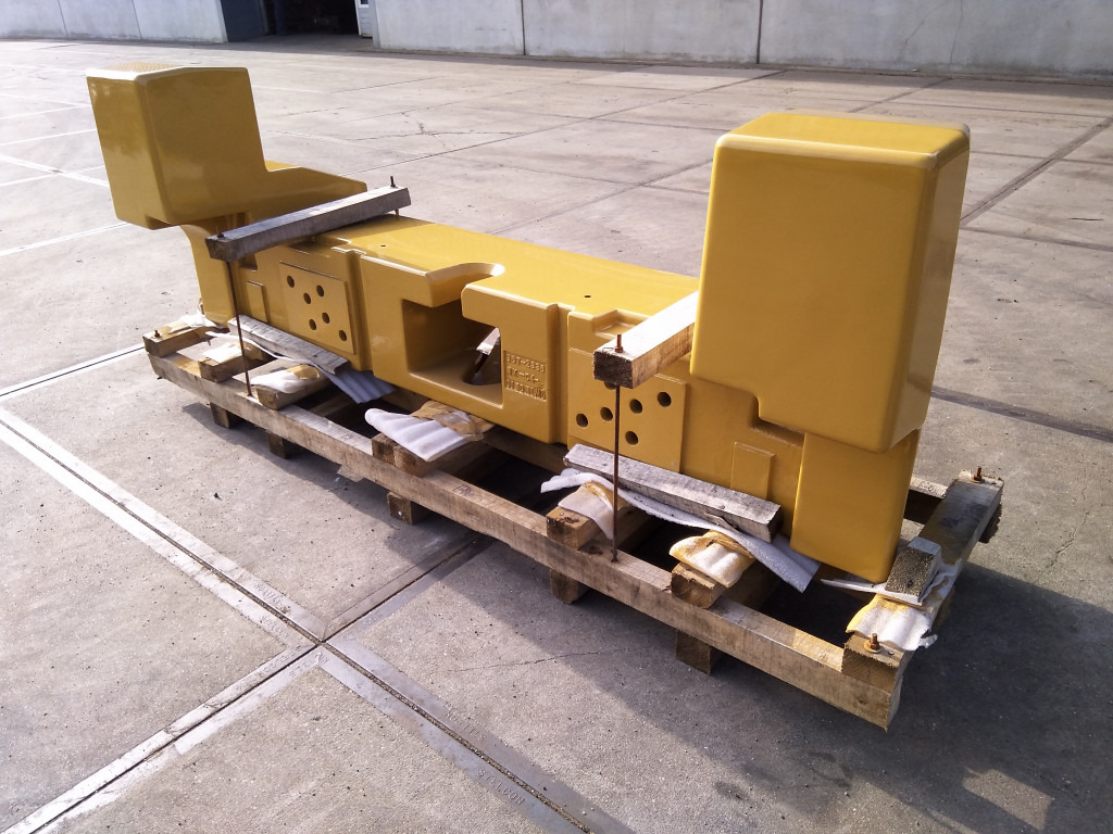 Caterpillar 3672336 - Contrepoids pour Engins de chantier: photos 5 Caterpillar 3672336 - Contrepoids pour Engins de chantier: photos 5