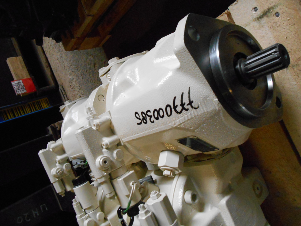 Caterpillar 3686566 - 5347115 - Moteur hydraulique pour Machine agricole: photos 3 Caterpillar 3686566 - 5347115 - Moteur hydraulique pour Machine agricole: photos 3