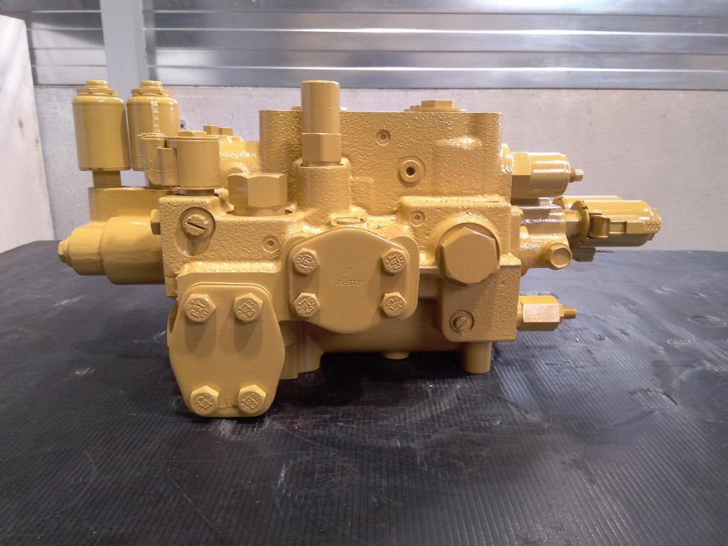 Caterpillar 4448048 - 4515889 - Valve hydraulique pour Engins de chantier: photos 1 Caterpillar 4448048 - 4515889 - Valve hydraulique pour Engins de chantier: photos 1