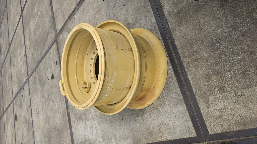 Hitachi 434246257 - 43424-6257 - Jante pour Engins de chantier: photos 1 Hitachi 434246257 - 43424-6257 - Jante pour Engins de chantier: photos 1