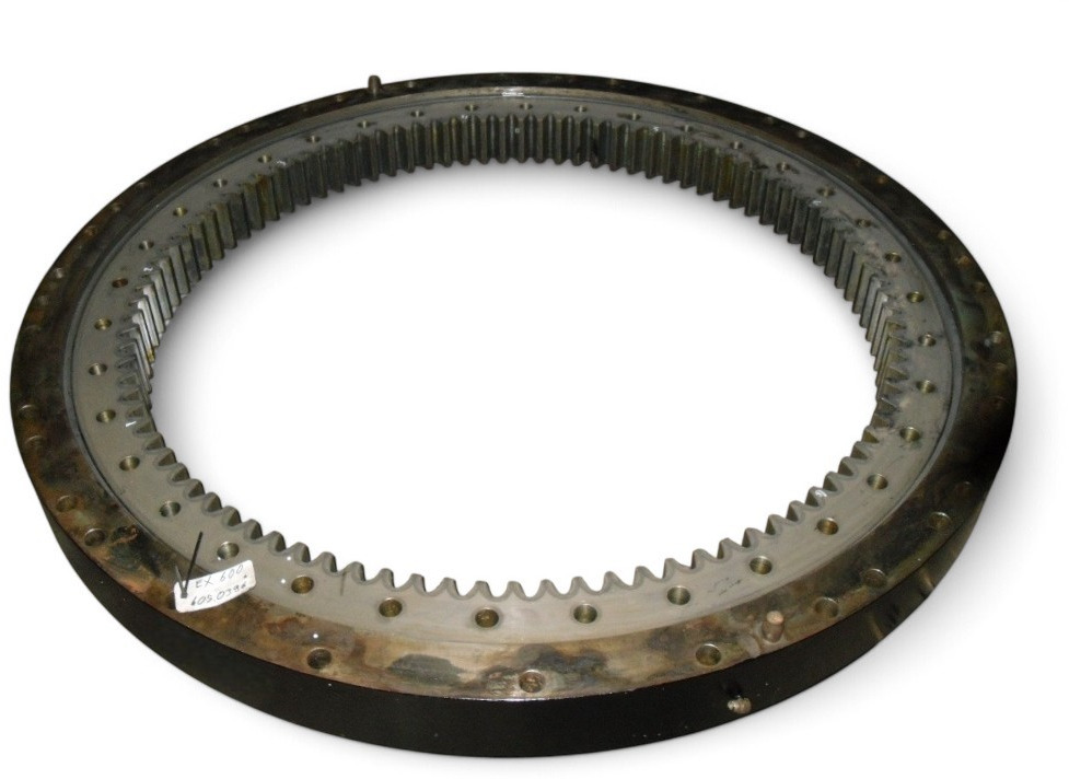 Hitachi 6023969 - 9321213 - Couronne d'orientation pour Engins de chantier: photos 1 Hitachi 6023969 - 9321213 - Couronne d'orientation pour Engins de chantier: photos 1