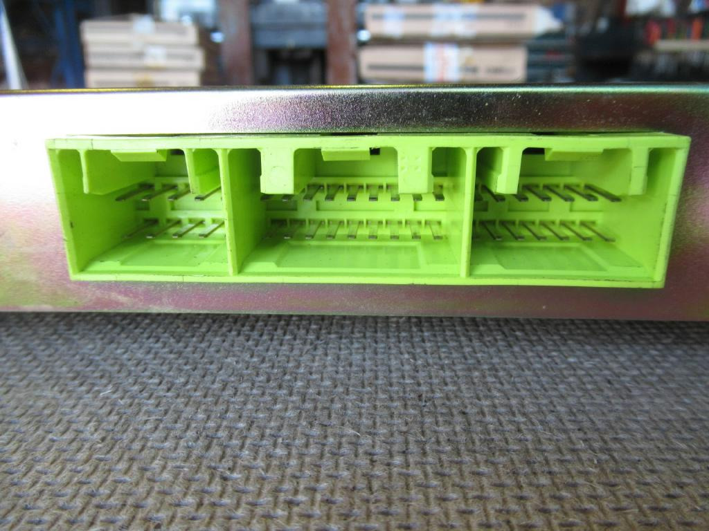 Hitachi EX 100WD - - Bloc de gestion pour Engins de chantier: photos 2 Hitachi EX 100WD - - Bloc de gestion pour Engins de chantier: photos 2