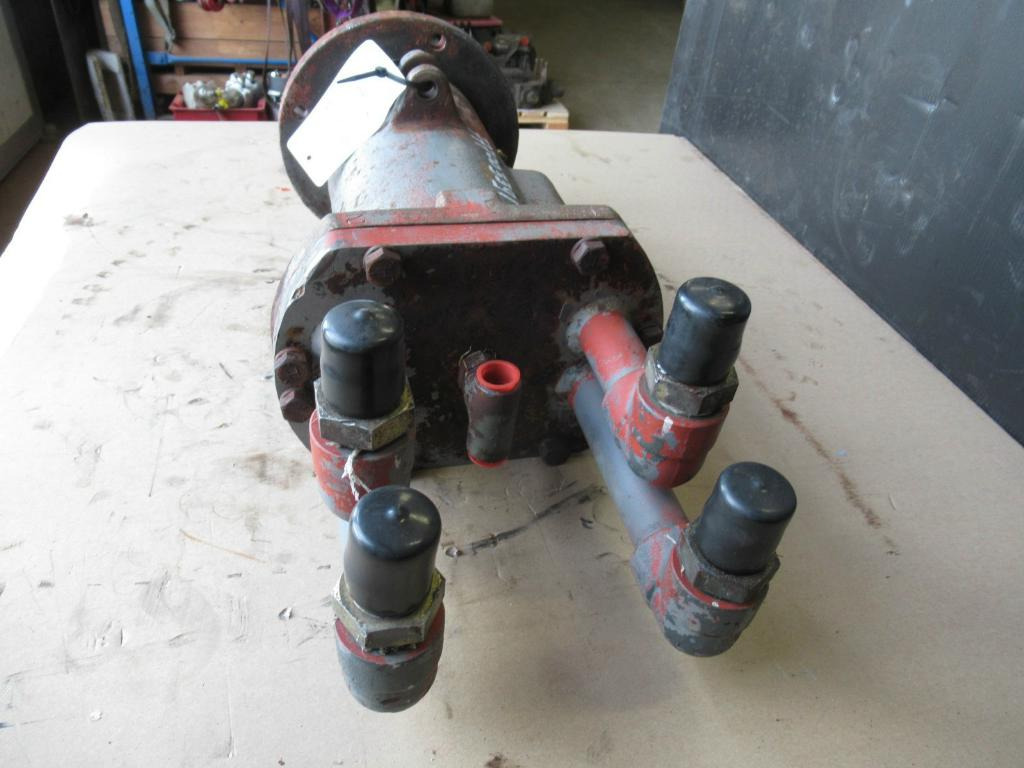 Hitachi KH125-2 - - Hydraulique pour Engins de chantier: photos 4 Hitachi KH125-2 - - Hydraulique pour Engins de chantier: photos 4