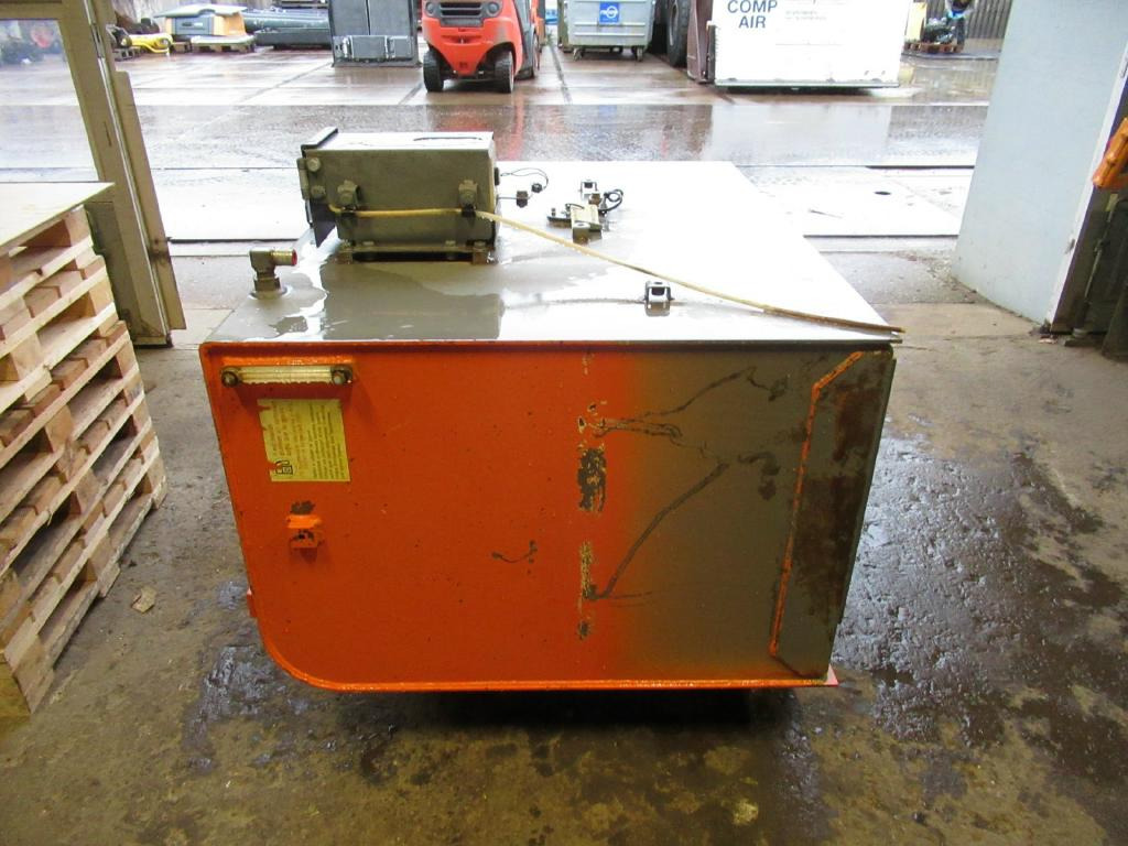 Hitachi ZX470LCH-3 - - Réservoir de carburant pour Engins de chantier: photos 3 Hitachi ZX470LCH-3 - - Réservoir de carburant pour Engins de chantier: photos 3