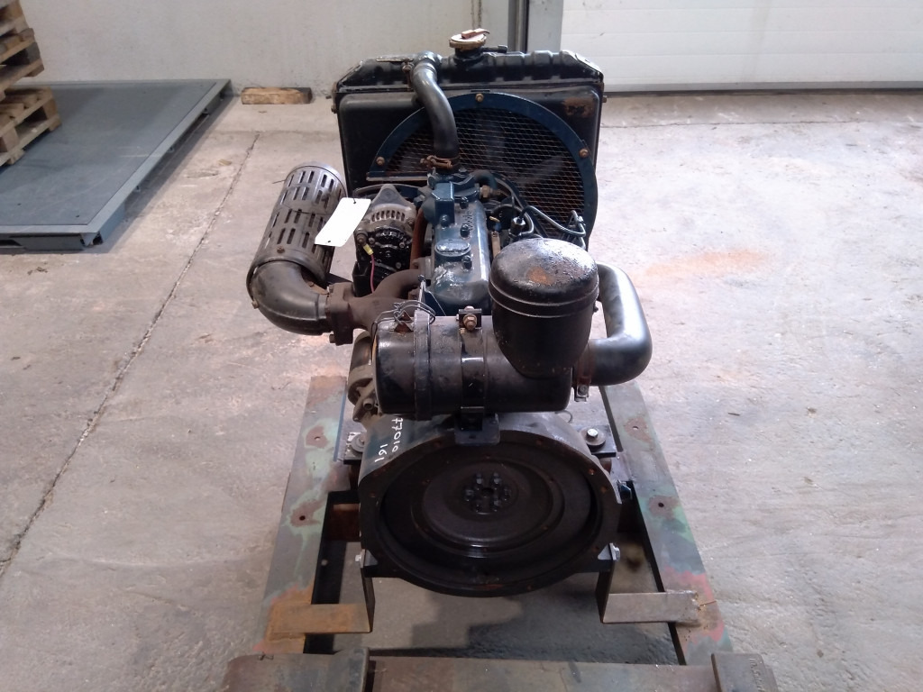 Kubota D905 - - Moteur pour Engins de chantier: photos 4 Kubota D905 - - Moteur pour Engins de chantier: photos 4