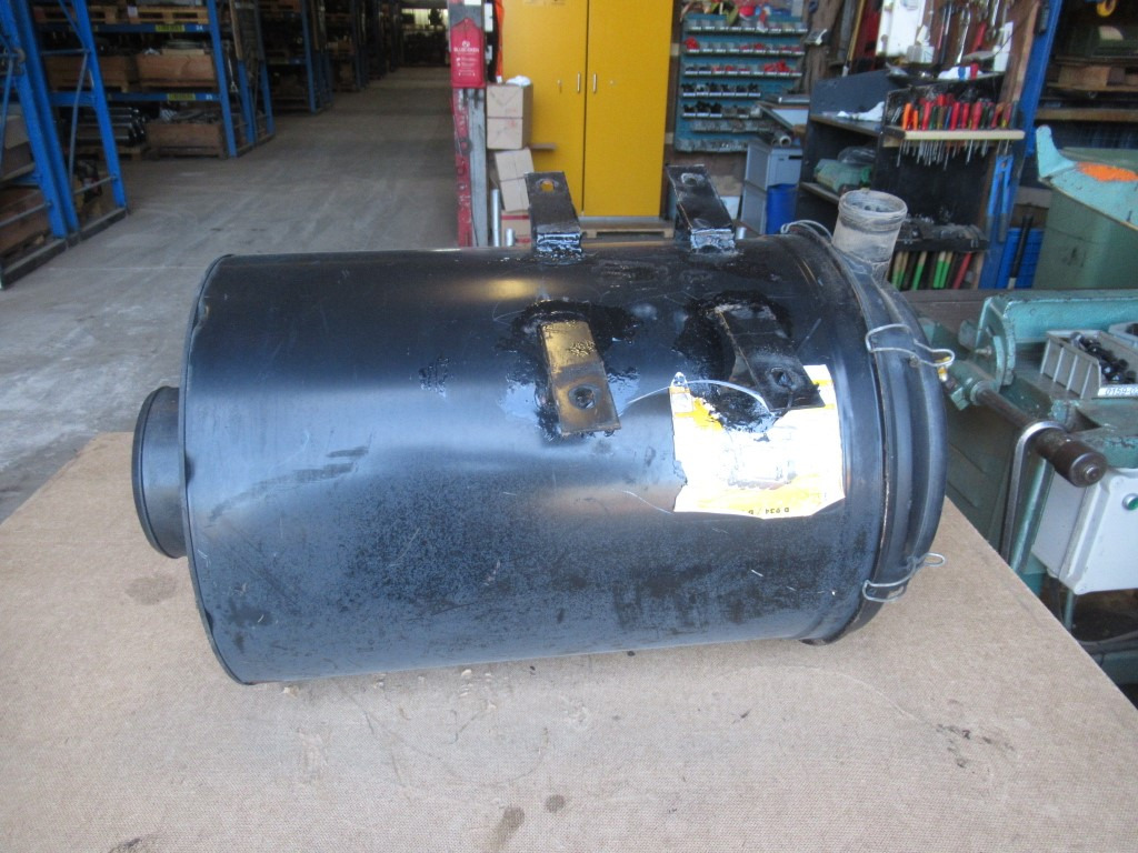 Liebherr R954C HD - - Filtre à air pour Engins de chantier: photos 3 Liebherr R954C HD - - Filtre à air pour Engins de chantier: photos 3