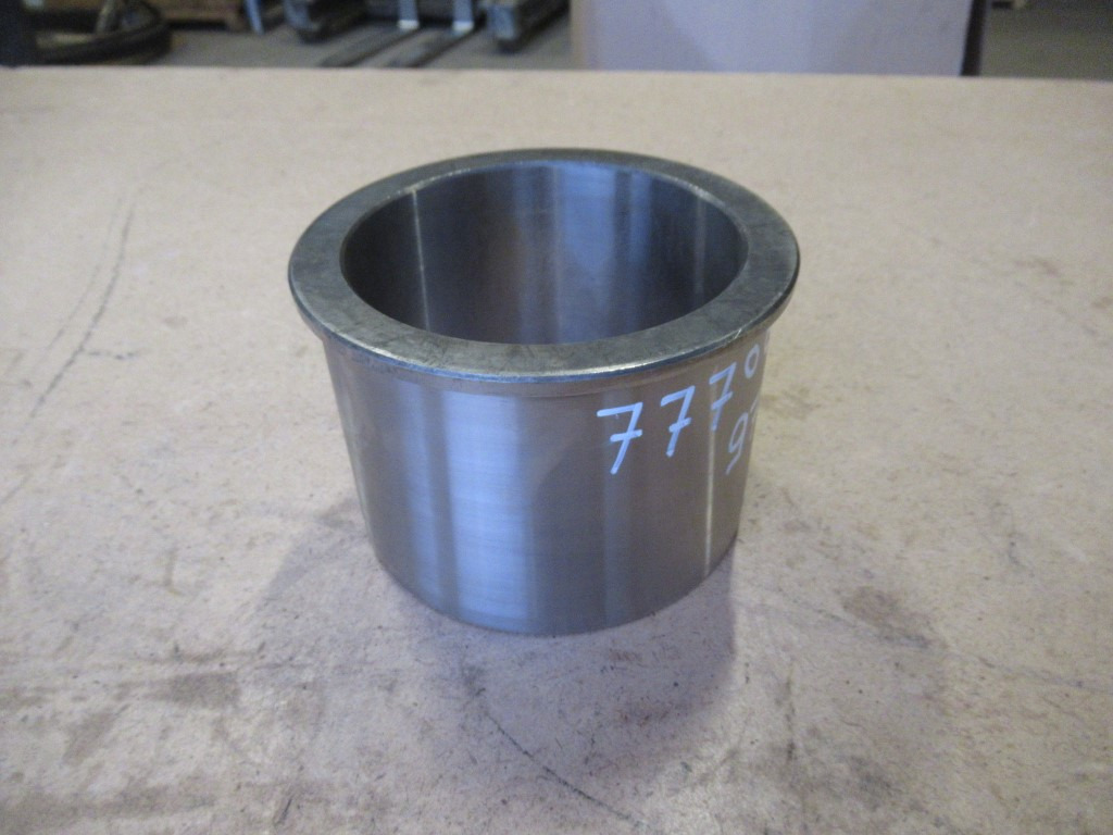 New Holland 72208692 - - Pistons/ Anneaux/ Manchons pour Engins de chantier: photos 1 New Holland 72208692 - - Pistons/ Anneaux/ Manchons pour Engins de chantier: photos 1