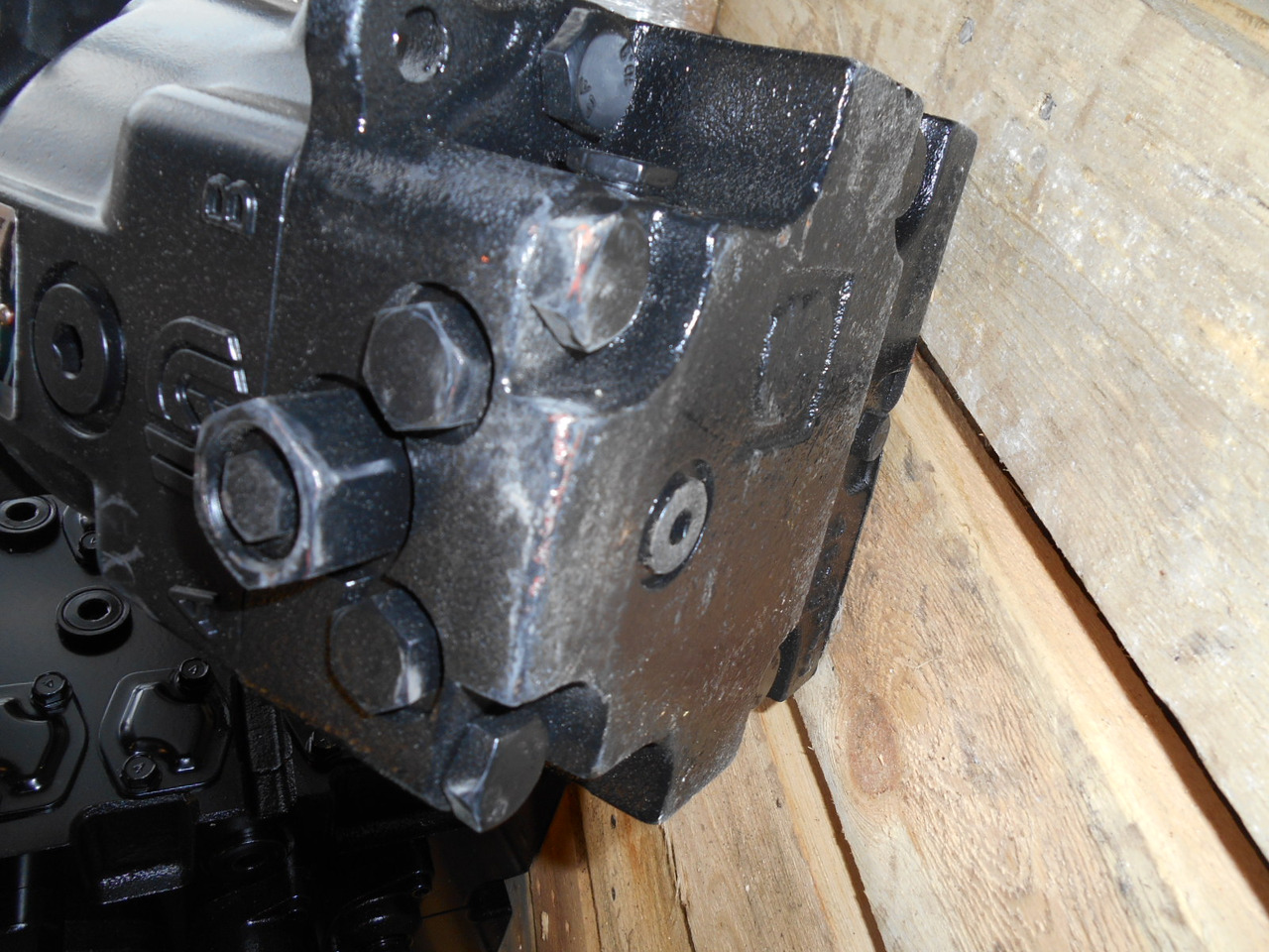 New Holland ND103371 - 1498625 - Pompe hydraulique pour Engins de chantier: photos 3 New Holland ND103371 - 1498625 - Pompe hydraulique pour Engins de chantier: photos 3