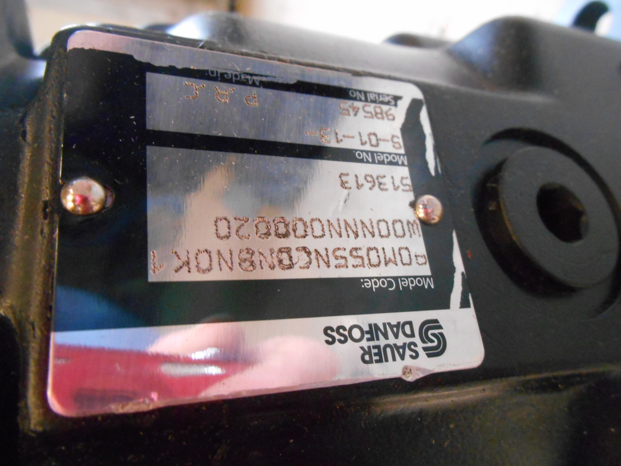 New Holland ND103371 - 1498625 - Pompe hydraulique pour Engins de chantier: photos 2 New Holland ND103371 - 1498625 - Pompe hydraulique pour Engins de chantier: photos 2