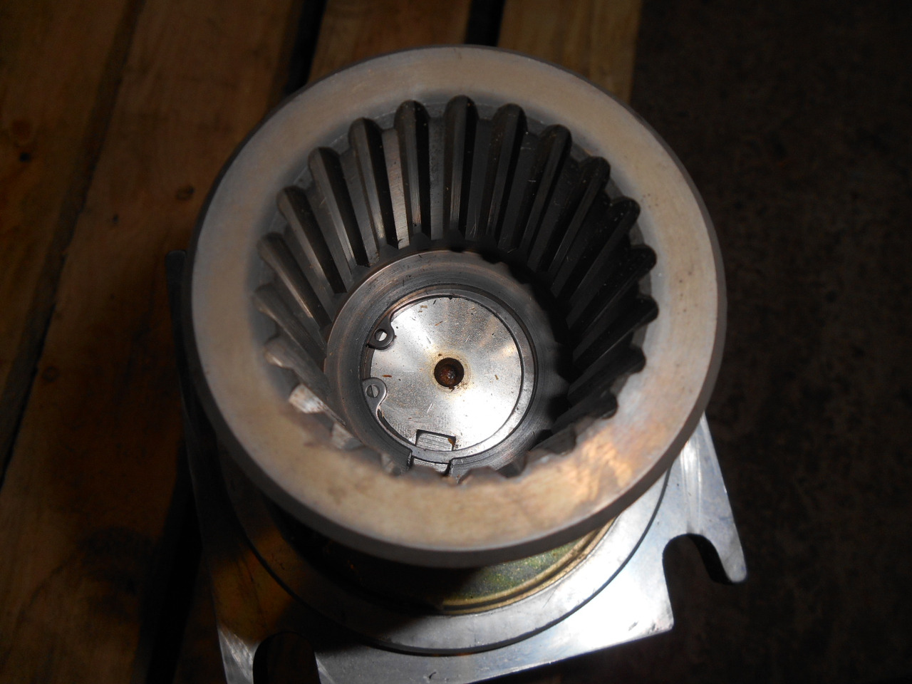 New Holland ND103371 - 72188554 - Pompe hydraulique pour Engins de chantier: photos 4 New Holland ND103371 - 72188554 - Pompe hydraulique pour Engins de chantier: photos 4