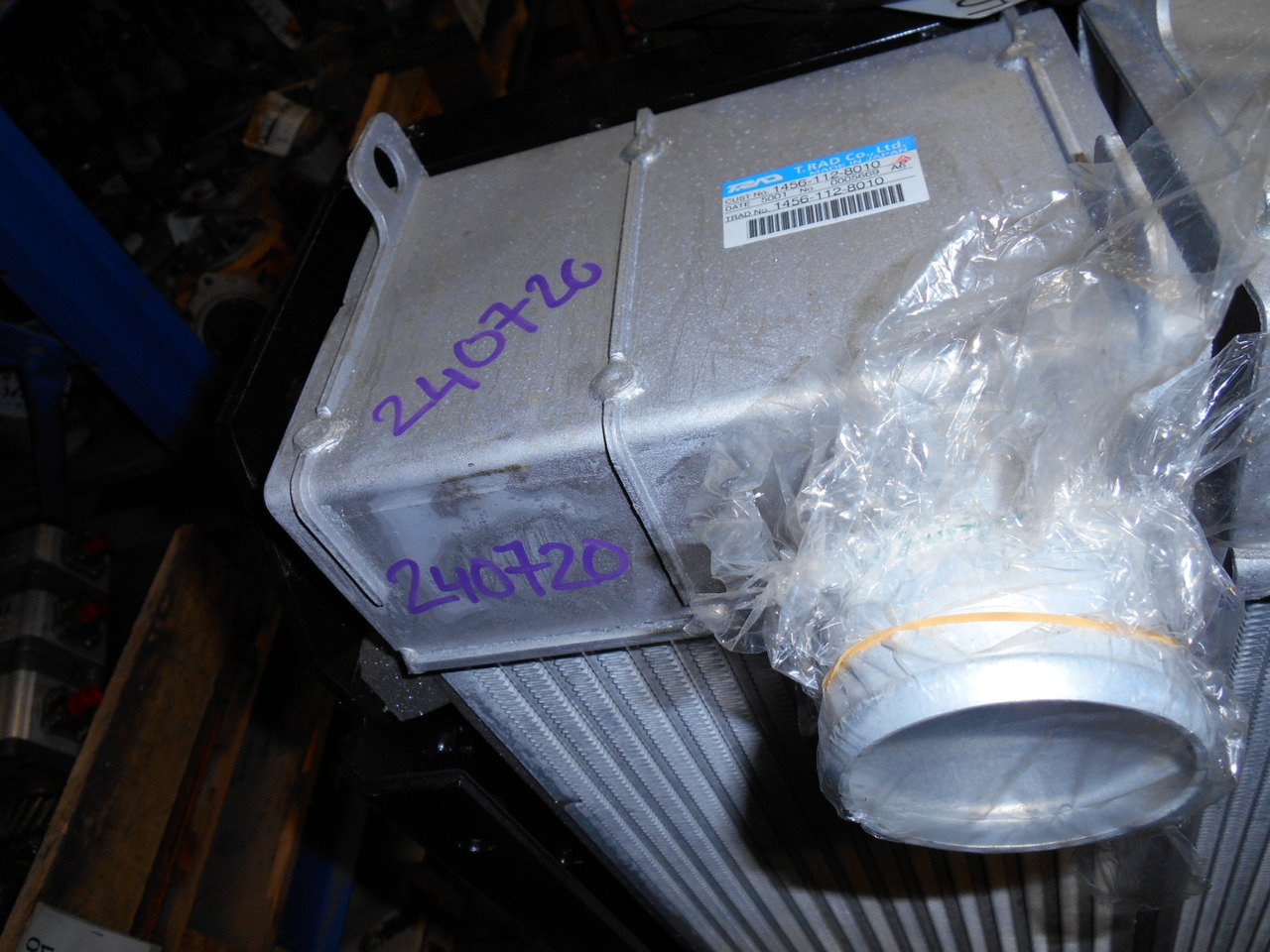 T.Rad LC05P00043F2 - Intercooler pour Engins de chantier: photos 2 T.Rad LC05P00043F2 - Intercooler pour Engins de chantier: photos 2