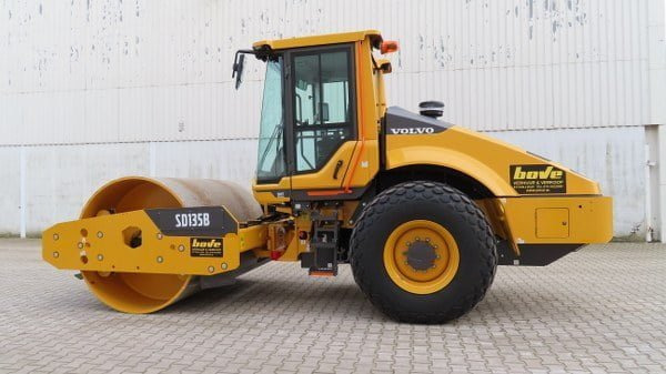 Volvo SD 135 B - Compacteur à pieds de mouton/ Monocylindre: photos 5 Volvo SD 135 B - Compacteur à pieds de mouton/ Monocylindre: photos 5