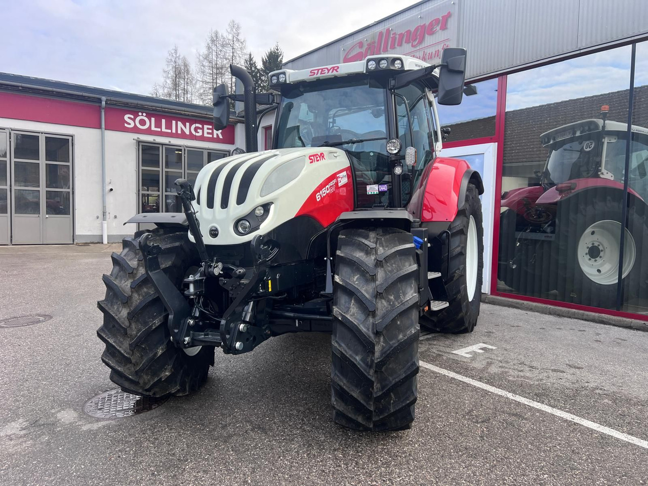 Steyr 6150 Profi CVT (Stage V) - Tracteur agricole: photos 2 Steyr 6150 Profi CVT (Stage V) - Tracteur agricole: photos 2