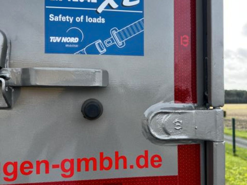 Carrosserie bâchee Krone Heck mit Portaltüren: photos 10 Carrosserie bâchee Krone Heck mit Portaltüren: photos 10