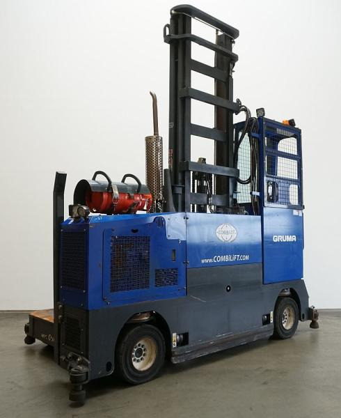Combilift C2500GT - Chariot latéral: photos 1 Combilift C2500GT - Chariot latéral: photos 1