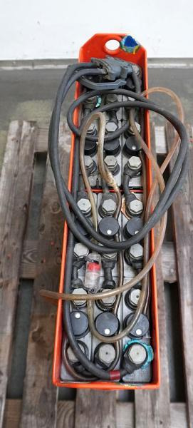 EXIDE 24 Volt 2 PzB 200 Ah - Accumulateur: photos 3 EXIDE 24 Volt 2 PzB 200 Ah - Accumulateur: photos 3