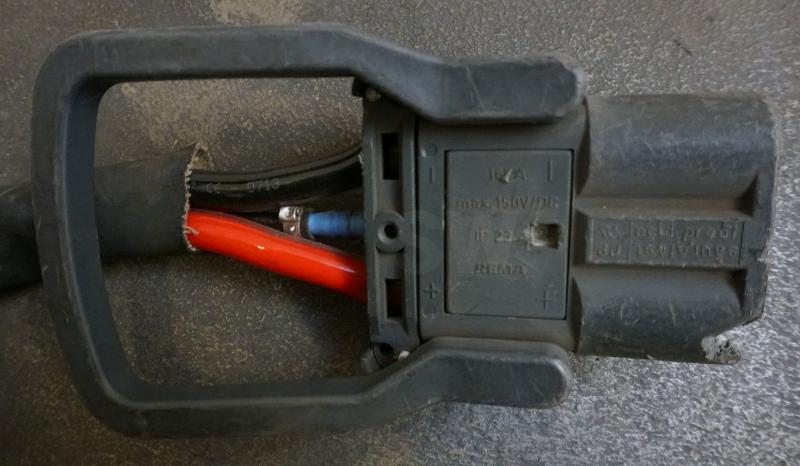 FRONIUS Selectiva Plus 24 V/80 A - Accumulateur: photos 5 FRONIUS Selectiva Plus 24 V/80 A - Accumulateur: photos 5