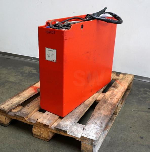 GRUMA 24 Volt 3 PzS 375 Ah - Accumulateur pour Matériel de manutention: photos 2 GRUMA 24 Volt 3 PzS 375 Ah - Accumulateur pour Matériel de manutention: photos 2