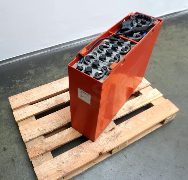 GRUMA 24 Volt 3 PzS 375 Ah - Accumulateur: photos 2 GRUMA 24 Volt 3 PzS 375 Ah - Accumulateur: photos 2