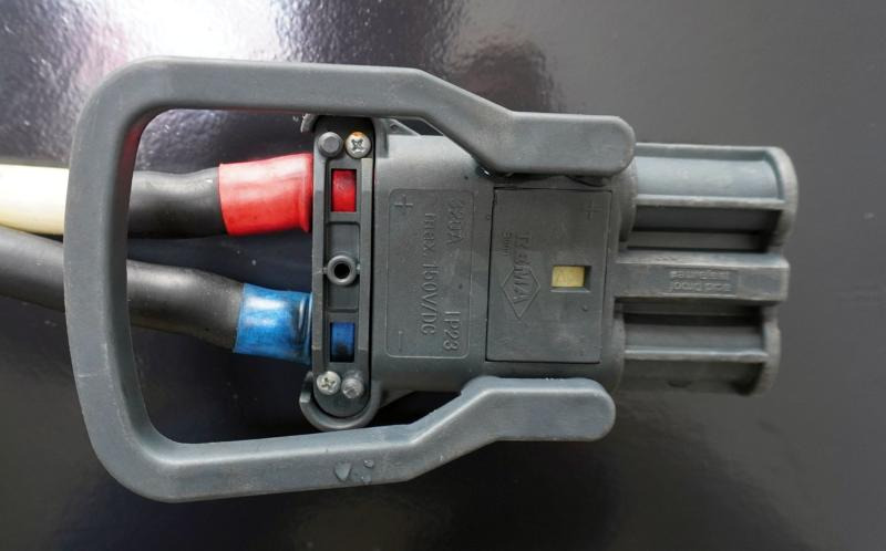 GRUMA 80 Volt 5 PzS 725 Ah - Accumulateur pour Matériel de manutention: photos 4 GRUMA 80 Volt 5 PzS 725 Ah - Accumulateur pour Matériel de manutention: photos 4