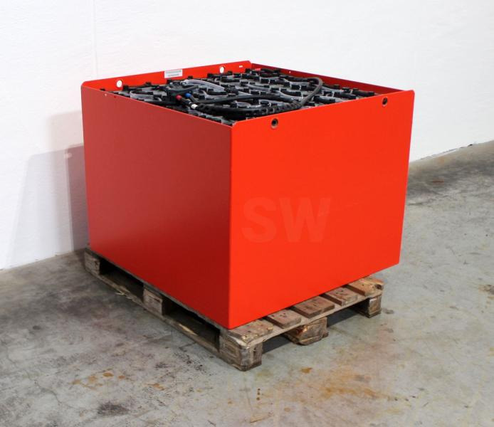 GRUMA 80 Volt 6 PzS 870 Ah - Accumulateur: photos 2 GRUMA 80 Volt 6 PzS 870 Ah - Accumulateur: photos 2
