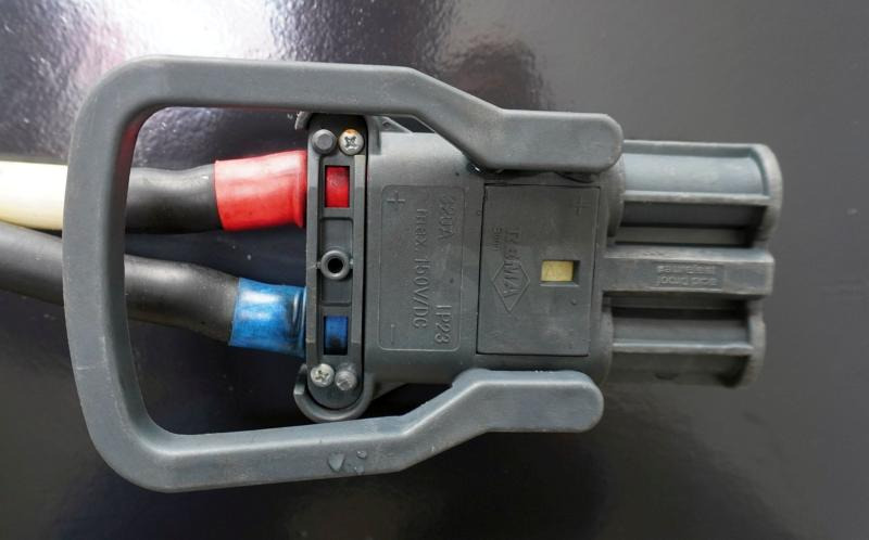 GRUMA 80 Volt 6 PzS 930 Ah - Accumulateur pour Matériel de manutention: photos 4 GRUMA 80 Volt 6 PzS 930 Ah - Accumulateur pour Matériel de manutention: photos 4