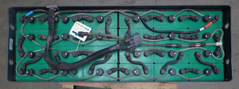 HOPPECKE 48 Volt 5 PzS 775 Ah - Accumulateur: photos 3 HOPPECKE 48 Volt 5 PzS 775 Ah - Accumulateur: photos 3
